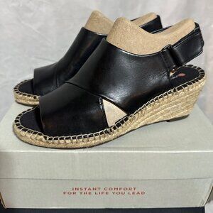Clarks Petrina Abby black leather wedge sandals - Size 6 - NEW IN BOX